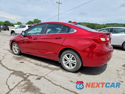 Drugie zdjęcie samochodu z przodu: 2017 CHEVROLET CRUZE LT VIN:1G1BE5SM9H7177309 - miniatura