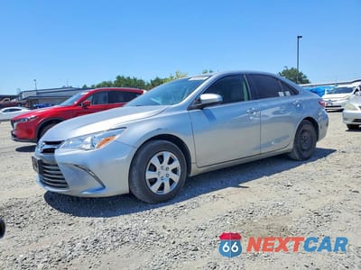 2015 TOYOTA CAMRY LE 4T1BF1FK1FU933019 - główne zdjęcie licytacji z USA - miniatura
