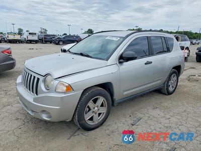 2008 JEEP COMPASS SPORT 1J8FT47W58D519755 - główne zdjęcie licytacji z USA - miniatura
