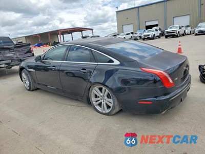 Drugie zdjęcie samochodu z przodu: 2011 JAGUAR XJ VIN:SAJWA1CB3BLV07424 - miniatura