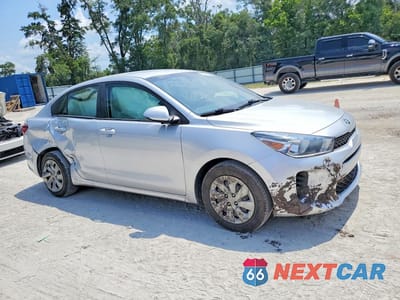 Czwarte zdjęcie samochodu z boku: 2020 KIA RIO S VIN:3KPA24AD3LE308945 - miniatura