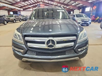 Piąte zdjęcie samochodu w środku: 2013 MERCEDES-BENZ GL 450 4MATIC VIN:4JGDF7CE4DA261241 - miniatura