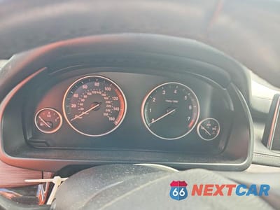 Zdjęcie 9 z 13 samochodu: 2017 BMW X5 XDRIVE50I VIN:5UXKR6C50H0J84715 - miniatura