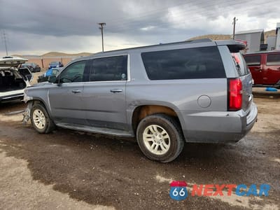 Drugie zdjęcie samochodu z przodu: 2020 CHEVROLET SUBURBAN C1500 LT VIN:1GNSCHKC6LR301644 - miniatura