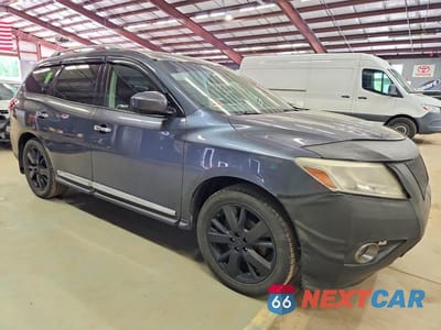 Czwarte zdjęcie samochodu z boku: 2013 NISSAN PATHFINDER S VIN:5N1AR2MM9DC607582 - miniatura