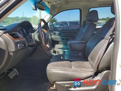 Zdjęcie 7 z 12 samochodu: 2011 CADILLAC ESCALADE ESV PREMIUM VIN:1GYS4JEF9BR154814 - miniatura