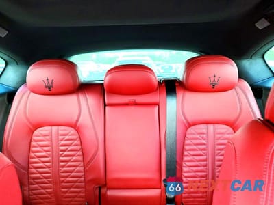 Zdjęcie 10 z 14 samochodu: 2019 MASERATI LEVANTE S SPORT VIN:ZN661YUS1KX334144 - miniatura