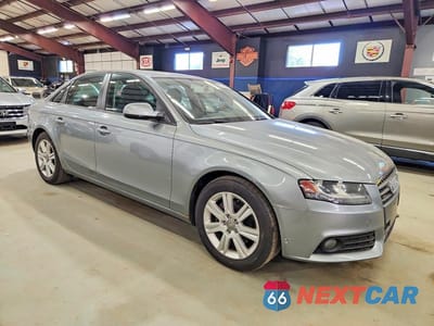Czwarte zdjęcie samochodu z boku: 2010 AUDI A4 PREMIUM VIN:WAUBFAFL0AN002573 - miniatura