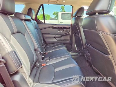 Zdjęcie 10 z 13 samochodu: 2024 HONDA PILOT TOURING VIN:5FNYG1H77RB023196 - miniatura