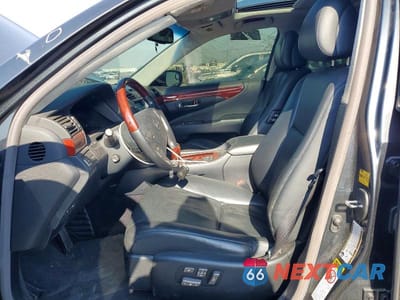 Zdjęcie 7 z 13 samochodu: 2008 LEXUS LS 600HL VIN:JTHDU46F185004337 - miniatura