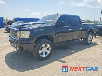 2008 GMC NEW SIERRA K1500 DENALI 2GTEK638X81243917 - główne zdjęcie licytacji z USA - miniatura