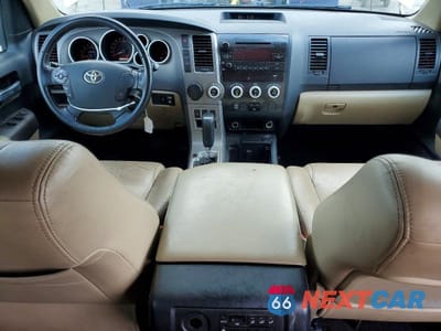 Zdjęcie 8 z 12 samochodu: 2012 TOYOTA SEQUOIA SR5 VIN:5TDZM5G17CS003986 - miniatura