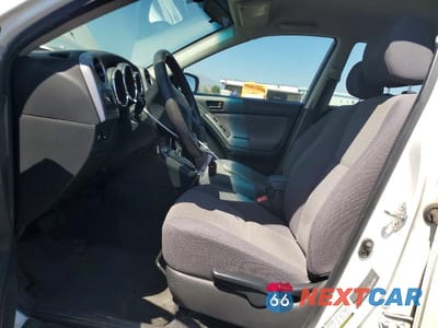 Zdjęcie 7 z 13 samochodu: 2006 TOYOTA COROLLA MATRIX XR VIN:2T1KR32E06C622315 - miniatura