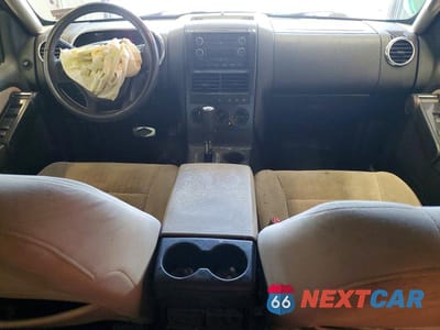 Zdjęcie 8 z 13 samochodu: 2008 FORD EXPLORER VIN:1FMEU73E18UB00263 - miniatura