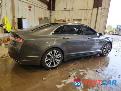 Trzecie zdjęcie samochodu z tyłu: 2017 LINCOLN MKZ HYBRID RESERVE VIN:3LN6L5MU5HR608244 - miniatura