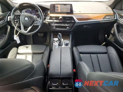 Zdjęcie 8 z 13 samochodu: 2018 BMW 530XE VIN:WBAJB1C50JG624222 - miniatura