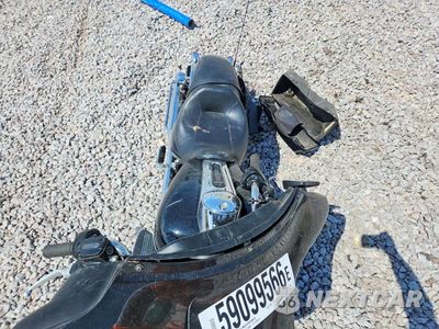 Piąte zdjęcie samochodu w środku: 2011 HARLEY-DAVIDSON FLHX VIN:1HD1KBM13BB676865 - miniatura