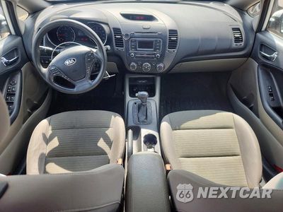 Zdjęcie 8 z 12 samochodu: 2014 KIA FORTE LX VIN:KNAFX4A61E5218312 - miniatura