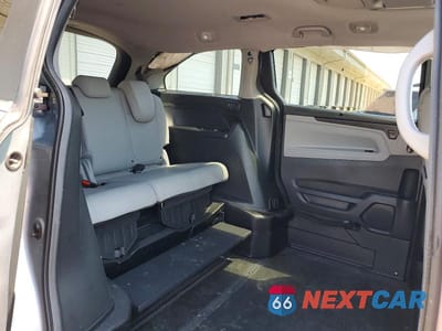 Zdjęcie 11 z 14 samochodu: 2024 HONDA ODYSSEY TOURING VIN:5FNRL6H8XRB007774 - miniatura