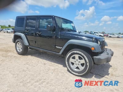 Czwarte zdjęcie samochodu z boku: 2010 JEEP WRANGLER UNLIMITED RUBICON VIN:1J4HA6H12AL187929 - miniatura