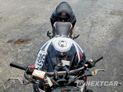 Piąte zdjęcie samochodu w środku: 2020 SUZUKI GSX-S750 M VIN:JS1C533B2L7100426 - miniatura