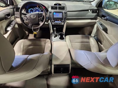 Zdjęcie 8 z 13 samochodu: 2012 TOYOTA CAMRY HYBRID XLE VIN:4T1BD1FK9CU052599 - miniatura
