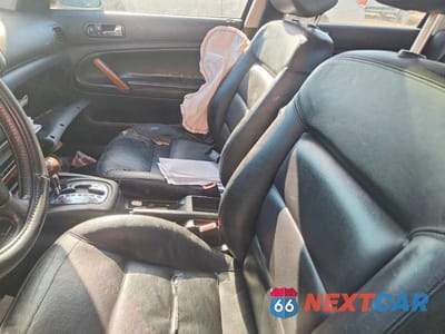 Zdjęcie 8 z 12 samochodu: 2000 VOLKSWAGEN PASSAT GLX 4MOTION VIN:WVWWH23B1YE390875 - miniatura
