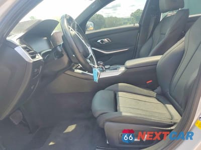 Zdjęcie 7 z 12 samochodu: 2019 BMW 330I VIN:WBA5R1C56KAK11934 - miniatura
