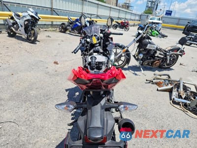 Zdjęcie 6 z 10 samochodu: 2021 KAWASAKI EX400 VIN:JKAEXKG19MDAB5874 - miniatura