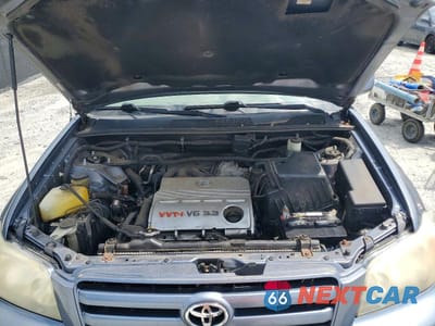 Zdjęcie 12 z 13 samochodu: 2006 TOYOTA HIGHLANDER LIMITED VIN:JTEEP21A260157456 - miniatura