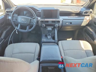 Zdjęcie 8 z 13 samochodu: 2024 TOYOTA TACOMA SR5 VIN:3TMKB5FN8RM022275 - miniatura