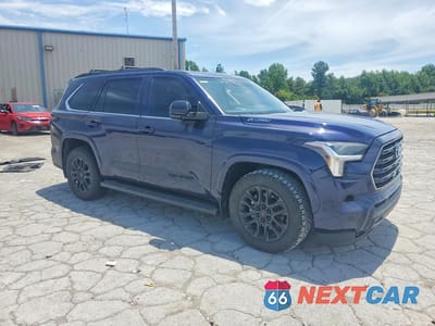 Czwarte zdjęcie samochodu z boku: 2024 TOYOTA SEQUOIA SR5 VIN:7SVAAABA6RX043961 - miniatura