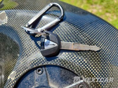 Zdjęcie 8 z 9 samochodu: 2013 KAWASAKI ZX636 E VIN:JKBZXJE13DA005869 - miniatura