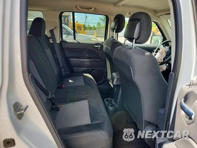 Zdjęcie 11 z 14 samochodu: 2015 JEEP PATRIOT SPORT VIN:1C4NJPBA1FD247031 - miniatura