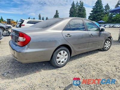 Trzecie zdjęcie samochodu z tyłu: 2004 TOYOTA CAMRY LE VIN:JTDBE32K340297653 - miniatura