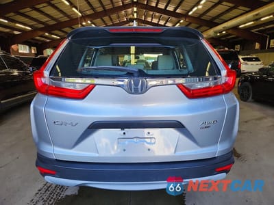 Zdjęcie 6 z 13 samochodu: 2018 HONDA CR-V LX VIN:2HKRW6H3XJH201321 - miniatura