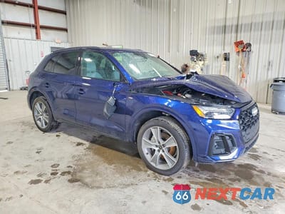 Czwarte zdjęcie samochodu z boku: 2025 AUDI Q5 PREMIUM 45 VIN:WA1GAAFY5S2016744 - miniatura