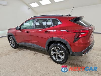 Drugie zdjęcie samochodu z przodu: 2025 CHEVROLET TRAX 1LT VIN:KL77LHEP2SC240823 - miniatura