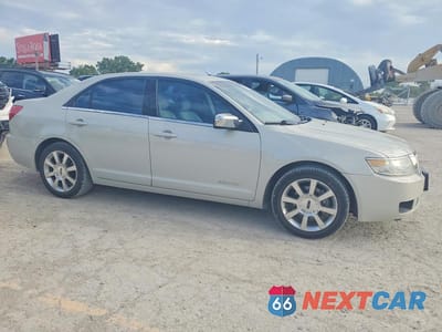 Czwarte zdjęcie samochodu z boku: 2006 LINCOLN ZEPHYR VIN:3LNHM26126R664579 - miniatura