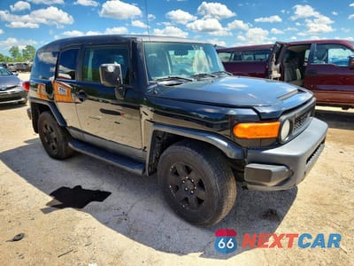 Czwarte zdjęcie samochodu z boku: 2008 TOYOTA FJ CRUISER BASE VIN:JTEBU11FX8K032925 - miniatura