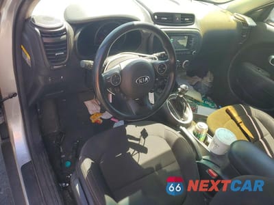 Zdjęcie 8 z 12 samochodu: 2017 KIA SOUL BASE VIN:KNDJN2A26H7455648 - miniatura