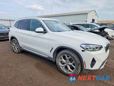 Czwarte zdjęcie samochodu z boku: 2024 BMW X3 XDRIVE30I VIN:5UX53DP09R9W60930 - miniatura