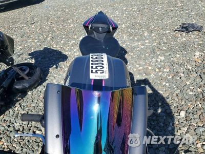 Piąte zdjęcie samochodu w środku: 2024 YAMAHA YZFR7 VIN:JYARM38E0RA010222 - miniatura