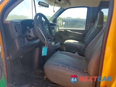 Zdjęcie 7 z 13 samochodu: 2006 GMC SAVANA RV G3500 VIN:1GDHG35U761206815 - miniatura