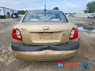 Zdjęcie 6 z 12 samochodu: 2009 KIA RIO BASE VIN:KNADE223296538602 - miniatura