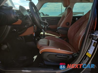 Zdjęcie 7 z 12 samochodu: 2022 MINI COOPER VIN:WMW33DK06N2P66025 - miniatura