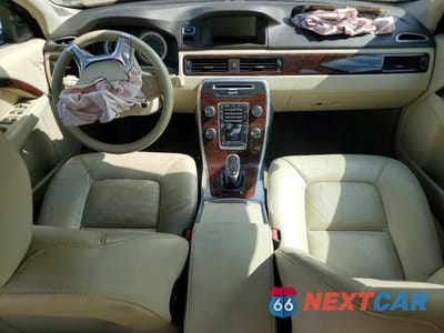Zdjęcie 8 z 12 samochodu: 2013 VOLVO S80 3.2 VIN:YV1952AS3D1172098 - miniatura