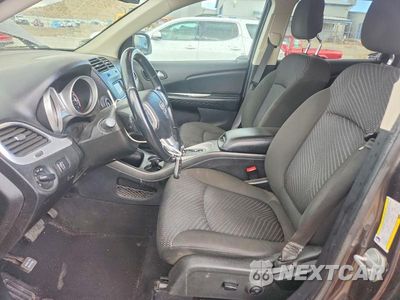 Zdjęcie 7 z 12 samochodu: 2020 DODGE JOURNEY SE VIN:3C4PDCABXLT181314 - miniatura