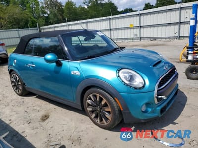 Czwarte zdjęcie samochodu z boku: 2017 MINI COOPER S VIN:WMWWG9C30H3C82120 - miniatura