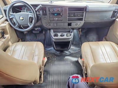 Zdjęcie 8 z 12 samochodu: 2010 CHEVROLET EXPRESS G3500 LS VIN:1GA2GZDG8A1164830 - miniatura